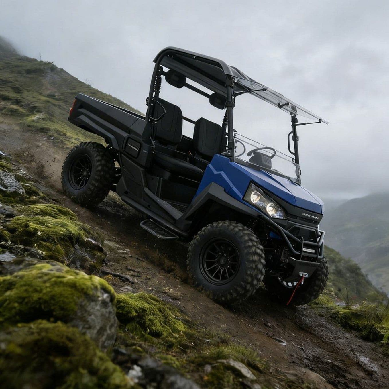 10KW AC Motor 4WD UTV 73.6V 150Ah 670kg Yükləmə 400mm Vadi